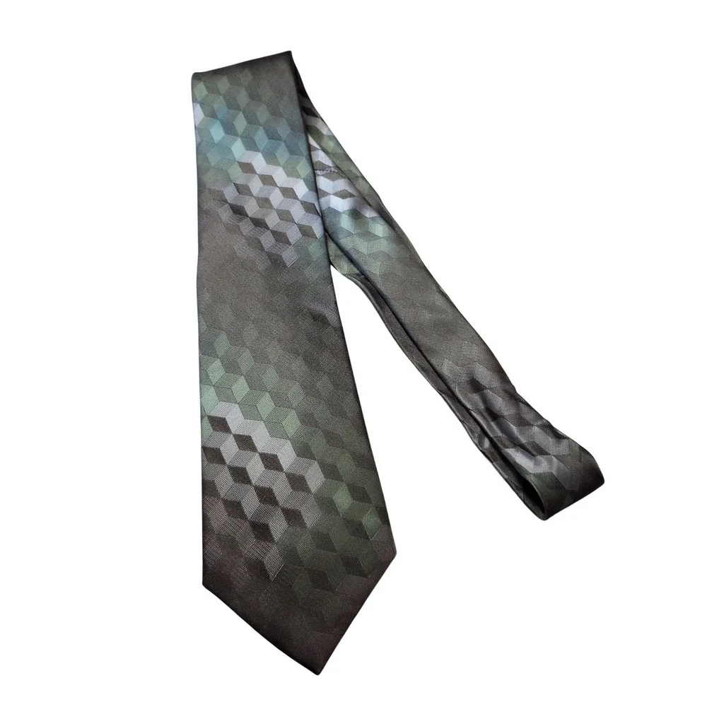 Axcess Claiborne Mens Silk Tie Gray Green Geometric 3D Cube Pattern Necktie